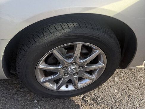 Used 2008 Buick Lucerne CXL w/ Ultra Confidence Package FWD image 16