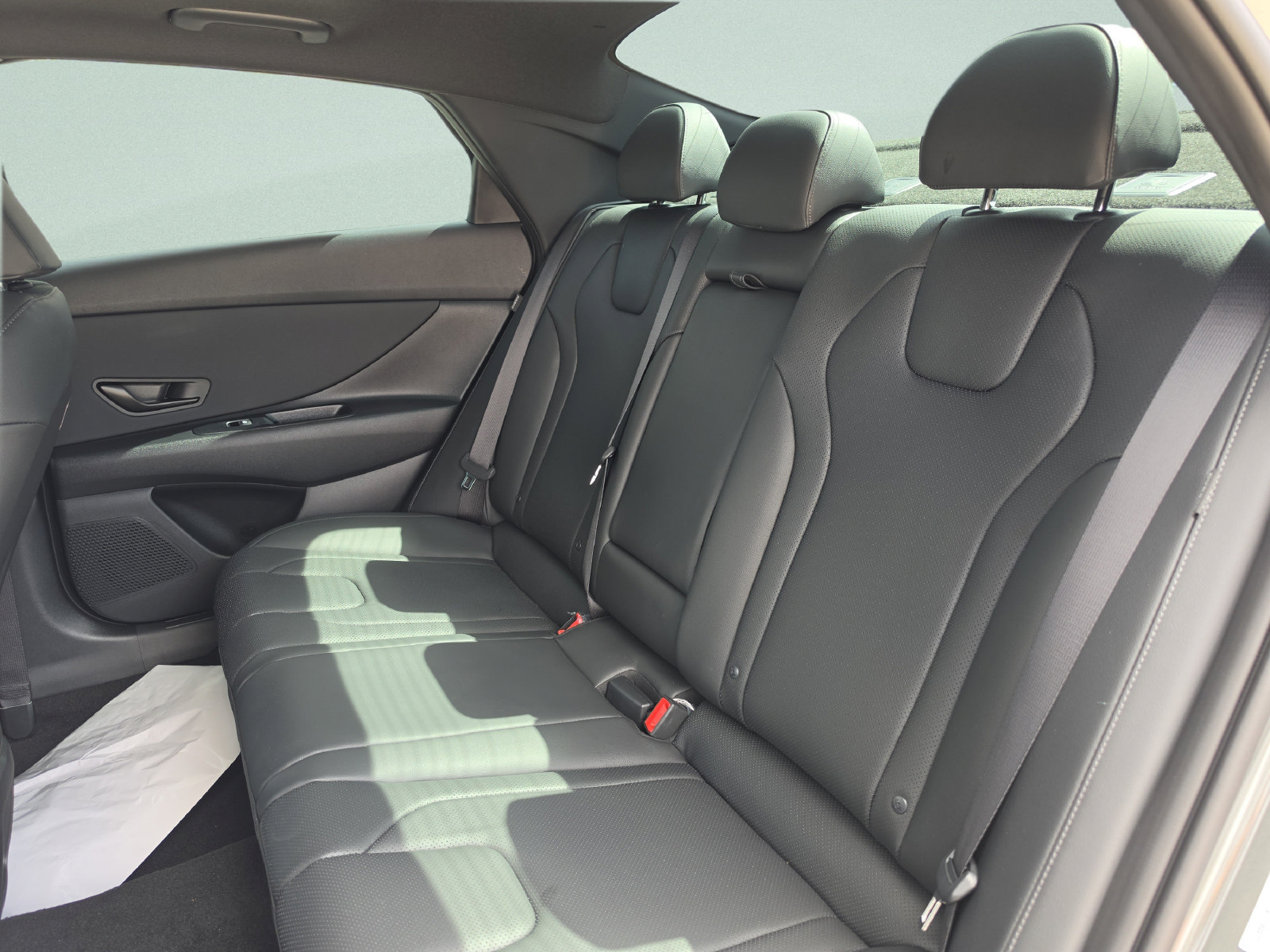 New 2026 Hyundai Elantra SEL Sport FWD image 21