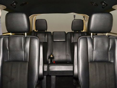 Used 2019 Dodge Grand Caravan SXT image 22