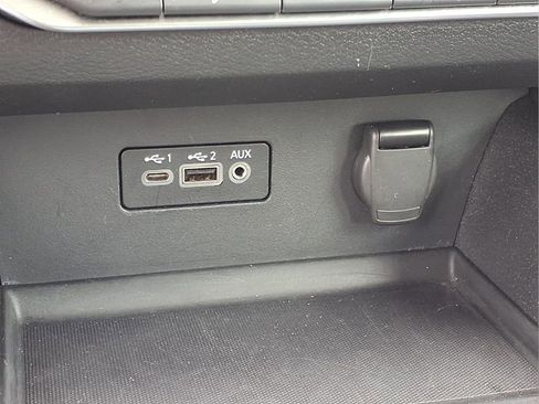 Used 2025 Nissan Altima 2.5 SV FWD image 13