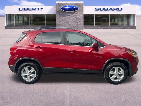 Used 2020 Chevrolet Trax LT AWD/4WD image 7
