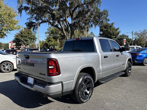 New 2026 RAM 1500 4x4 Crew Cab image 3