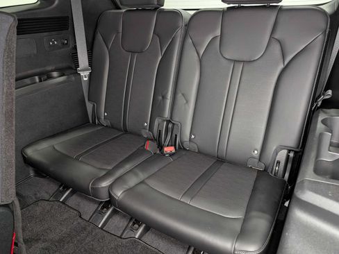 Used 2025 Kia Sorento S AWD/4WD image 23