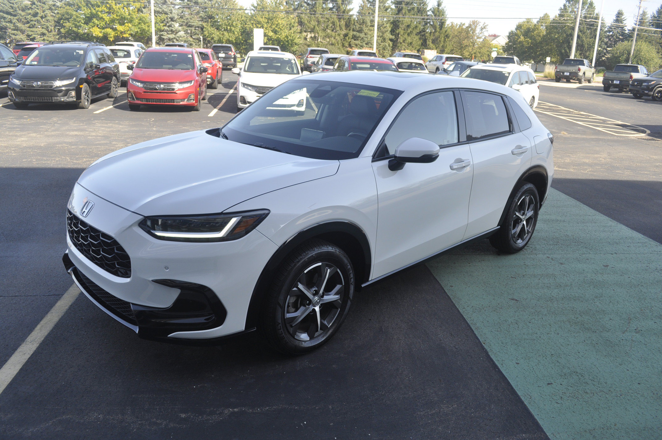 Used 2024 Honda HR-V EX-L image 3