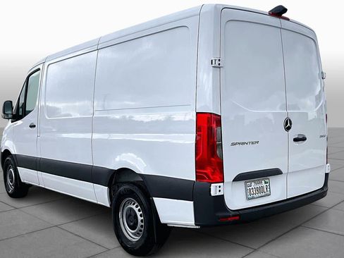 Used 2025 Mercedes-Benz Sprinter 2500 image 11