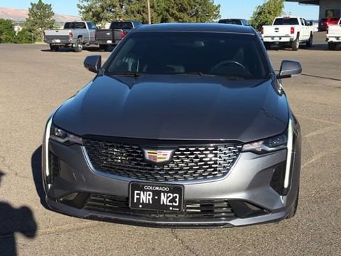 Used 2020 Cadillac CT4 Luxury RWD image 3