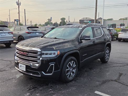 Used 2023 GMC Acadia SLE w/ Driver Convenience Package AWD/4WD image 3
