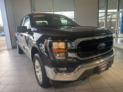 Used 2023 Ford F150 XLT image 3