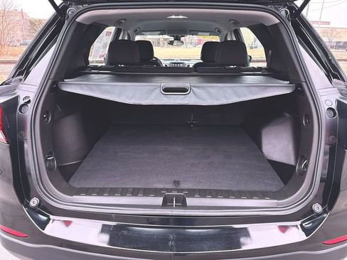 Used 2022 Chevrolet Equinox LS image 24