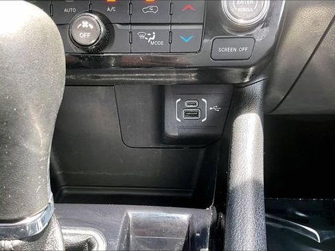 Used 2024 Jeep Compass Limited AWD/4WD image 32