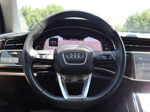 Used 2023 Audi Q7 2.0T Premium w/ Convenience Package AWD/4WD image 25