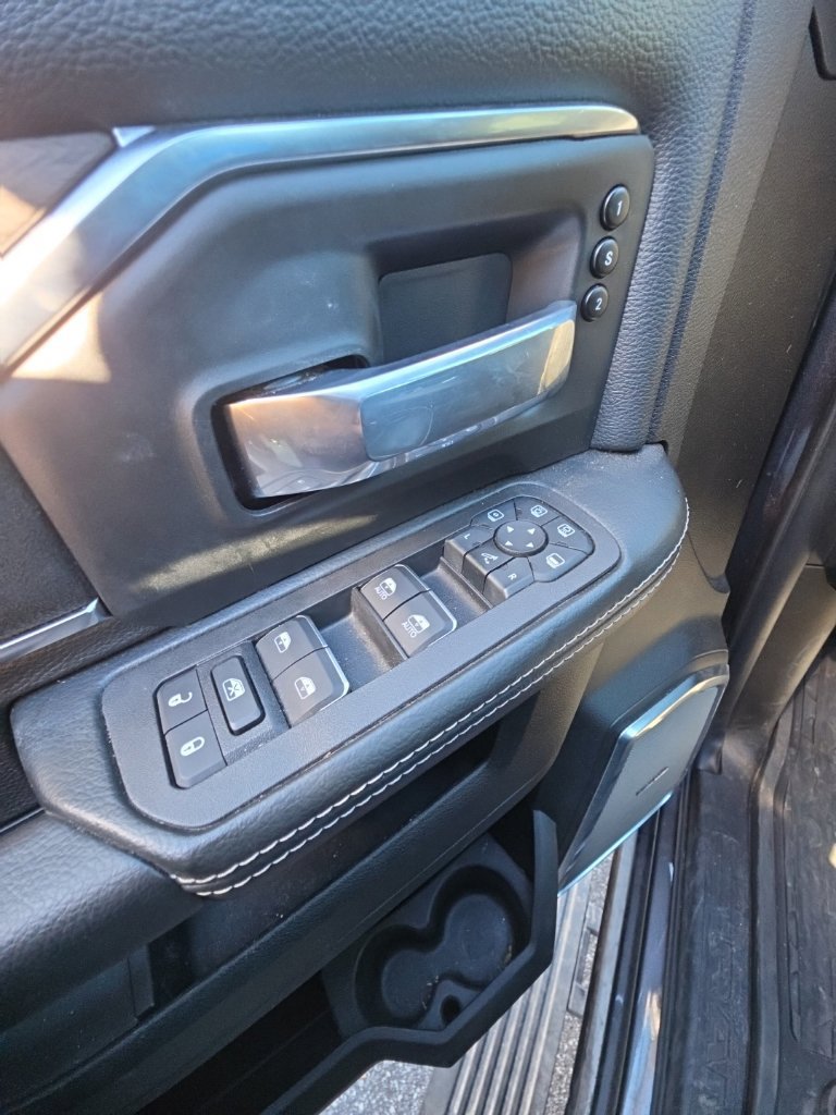 Used 2025 RAM 3500 Laramie AWD/4WD image 10
