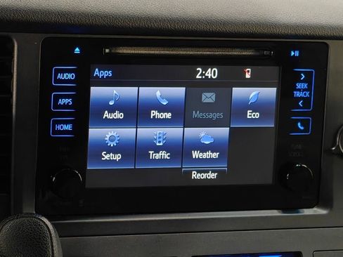 Used 2015 Toyota Sienna LE image 6