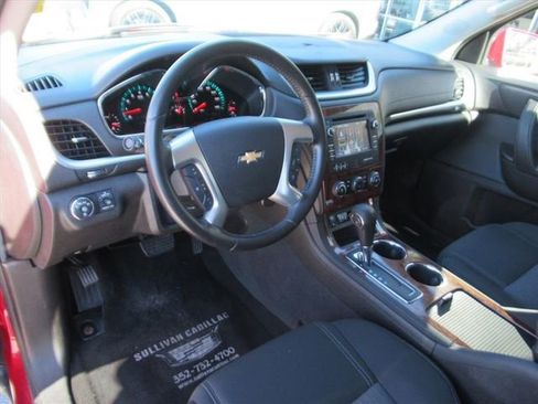 Used 2014 Chevrolet Traverse LT image 27