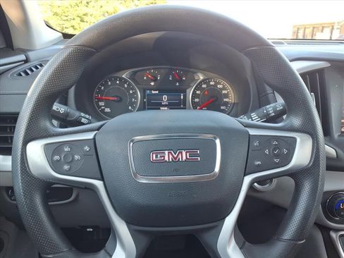 Used 2023 GMC Terrain SLE w/ Driver Convenience Package image 25