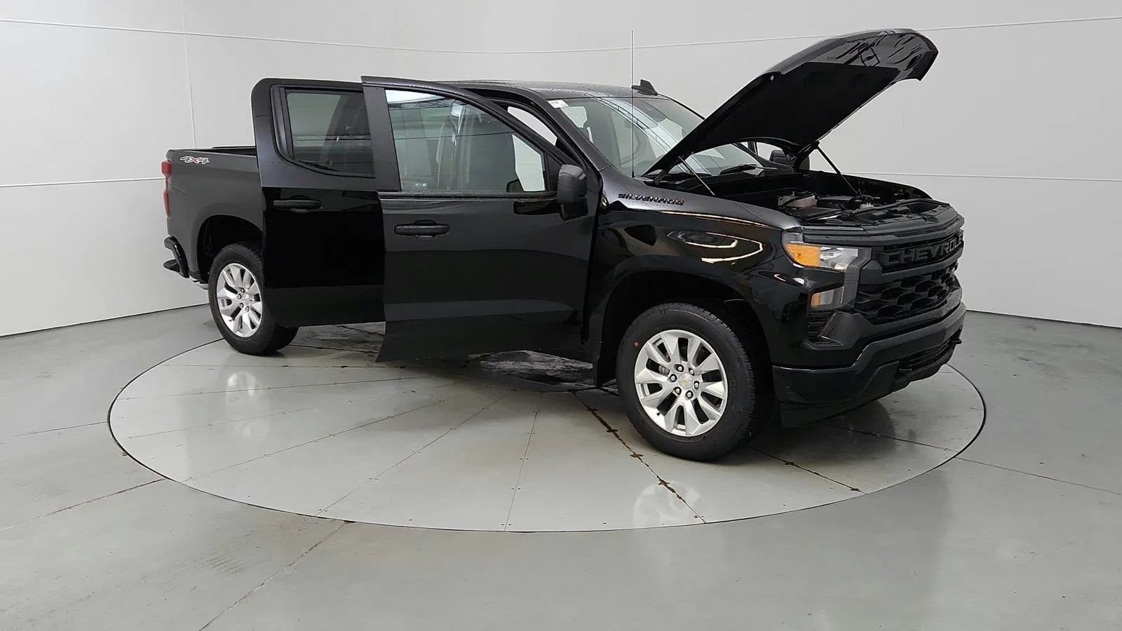 Used 2023 Chevrolet Silverado 1500 Custom w/ LPO, Dark Essentials Package AWD/4WD image 9
