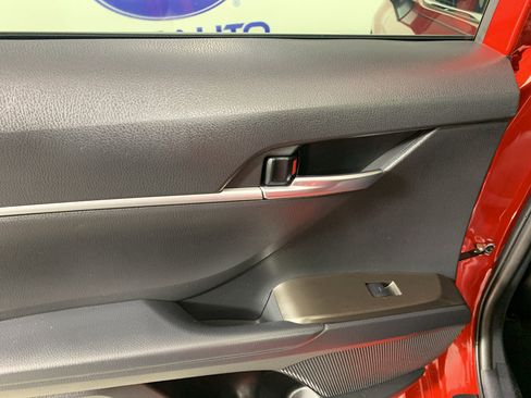 Used 2023 Toyota Camry SE image 32