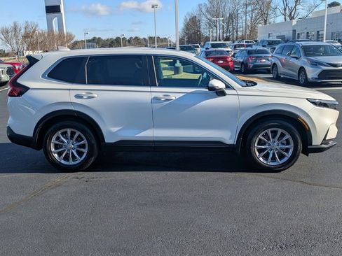 Used 2023 Honda CR-V EX image 3