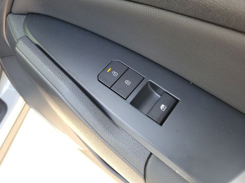 Certified 2026 Kia Sportage SX image 11