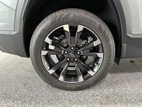 New 2026 Chevrolet Equinox RS FWD image 33