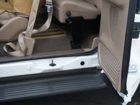 Used 1999 Ford F250 Lariat image 89