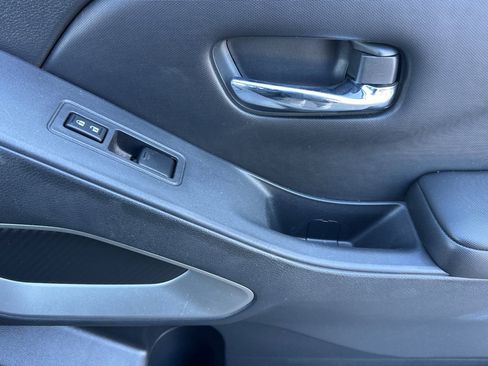 Used 2023 Nissan Frontier SV image 20