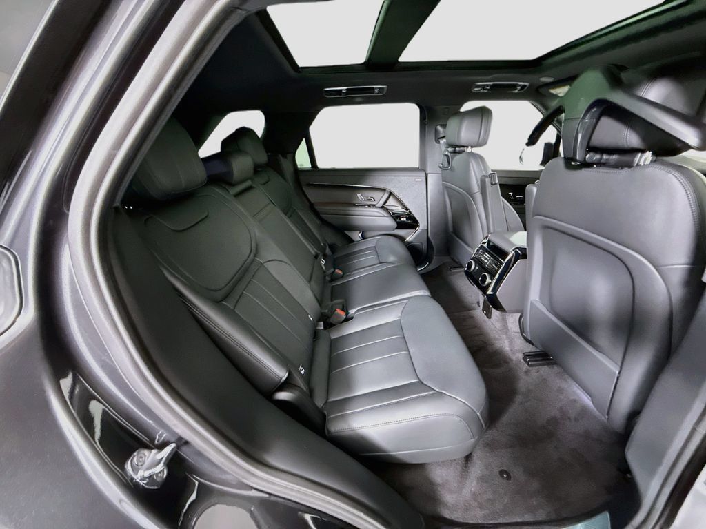 New 2026 Land Rover Range Rover Sport Dynamic SE AWD/4WD image 24