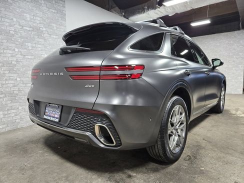 Used 2023 Genesis GV70 2.5T w/ Advanced Package image 43