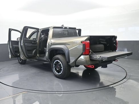 Used 2025 Toyota Tacoma TRD Off-Road w/ TRD Off Road Premium Package AWD/4WD image 88