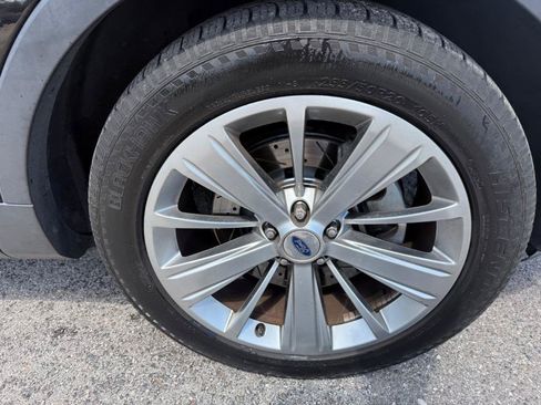 Used 2018 Ford Explorer Limited FWD image 16