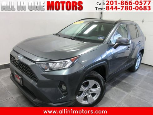 Used 2019 Toyota RAV4 XLE image 1