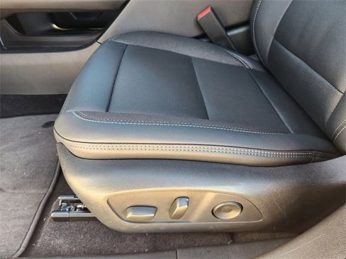 New 2026 Chevrolet Equinox EV LT w/ Convenience Package II image 16