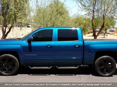 Used 2018 Chevrolet Silverado 1500 LT w/ All Star Edition RWD image 8