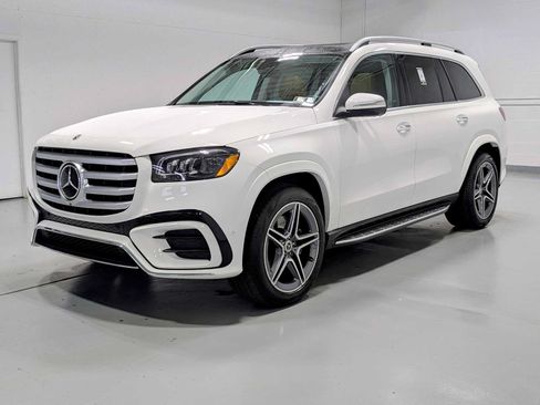 Certified 2026 Mercedes-Benz GLS 450 4MATIC image 1
