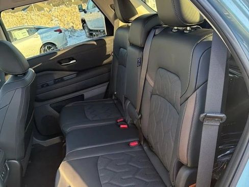 Used 2026 Nissan Pathfinder Platinum w/ Cargo Package AWD/4WD image 24