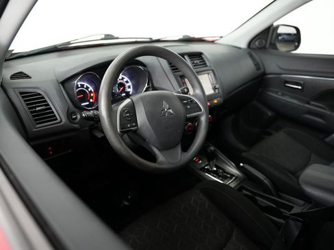 Used 2022 Mitsubishi Outlander Sport LE image 6