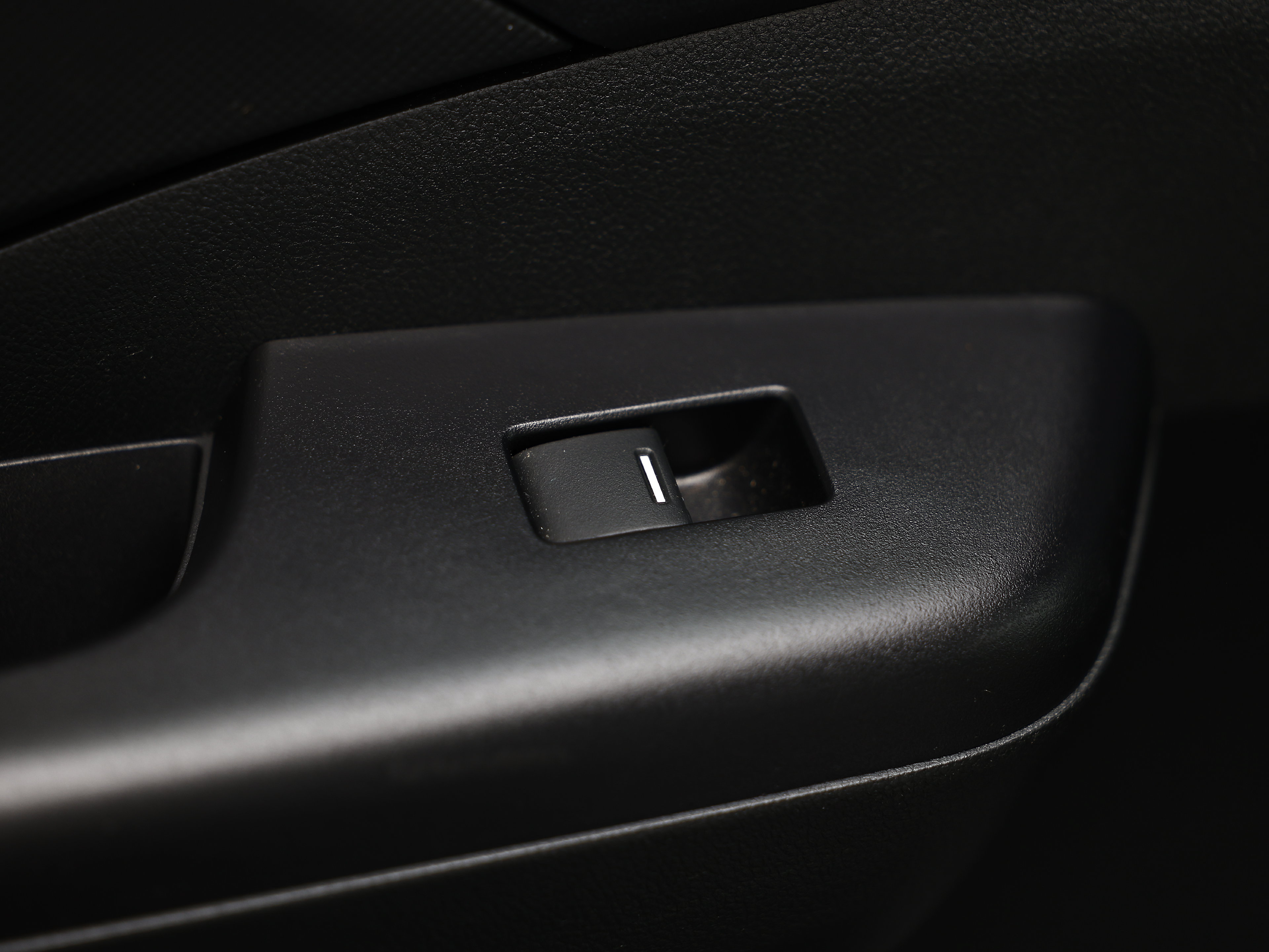 Used 2016 Honda CR-V LX image 23