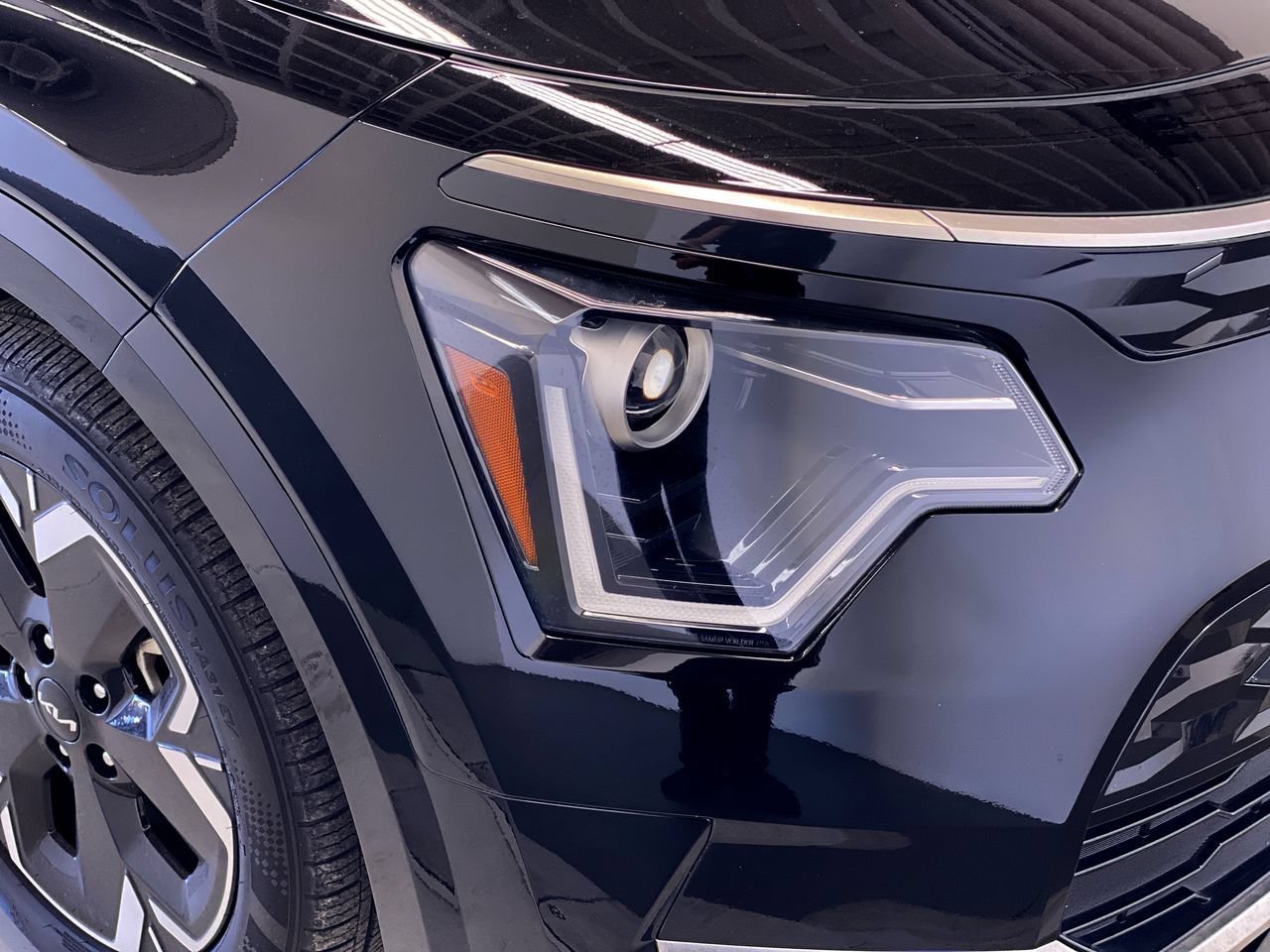 Certified 2024 Kia Niro Wind FWD image 11