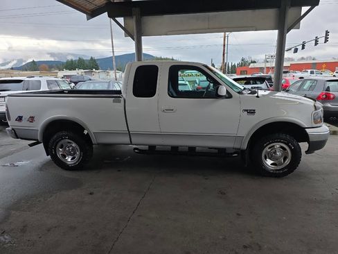 Used 1999 Ford F150 XLT image 4