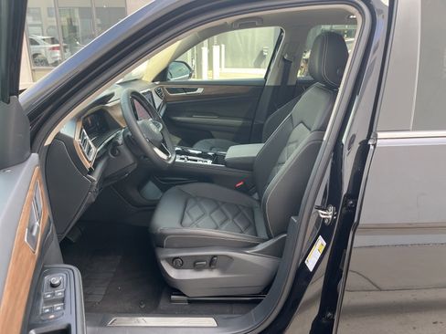 New 2026 Volkswagen Atlas SE FWD image 25