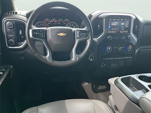 Used 2020 Chevrolet Silverado 1500 LT w/ Texas Edition image 15