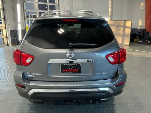 Used 2020 Nissan Pathfinder Platinum FWD image 33