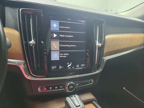 Used 2018 Volvo S90 T6 Inscription w/ Convenience Package AWD/4WD image 25