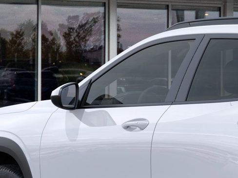 New 2026 Chevrolet Trax LT image 12