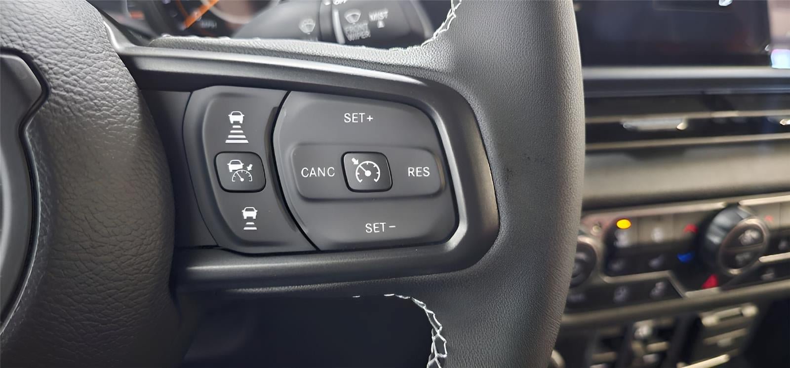 Used 2025 Jeep Wrangler Unlimited Sport AWD/4WD image 19