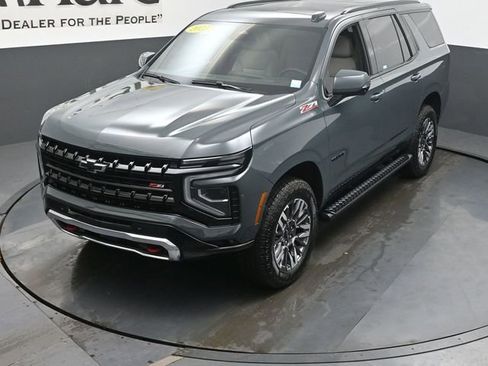 Used 2025 Chevrolet Tahoe Z71 w/ Z71 Off-Road Package AWD/4WD image 47