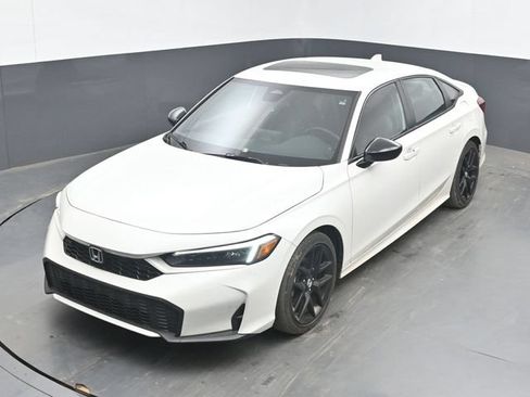Used 2025 Honda Civic Sport image 15