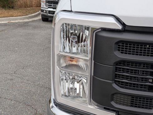 New 2026 Ford F250 XL RWD image 11