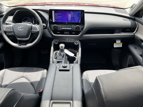 New 2026 Toyota Grand Highlander AWD image 27