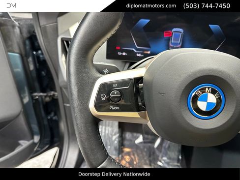 Used 2025 BMW iX xDrive50 w/ Premium Package image 29